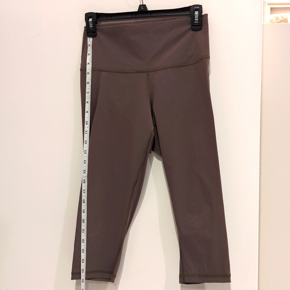 Everlane Perform M